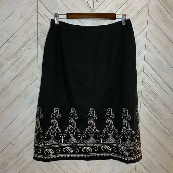 Nygard embroidered hem black and white skirt - Picture 2 of 5